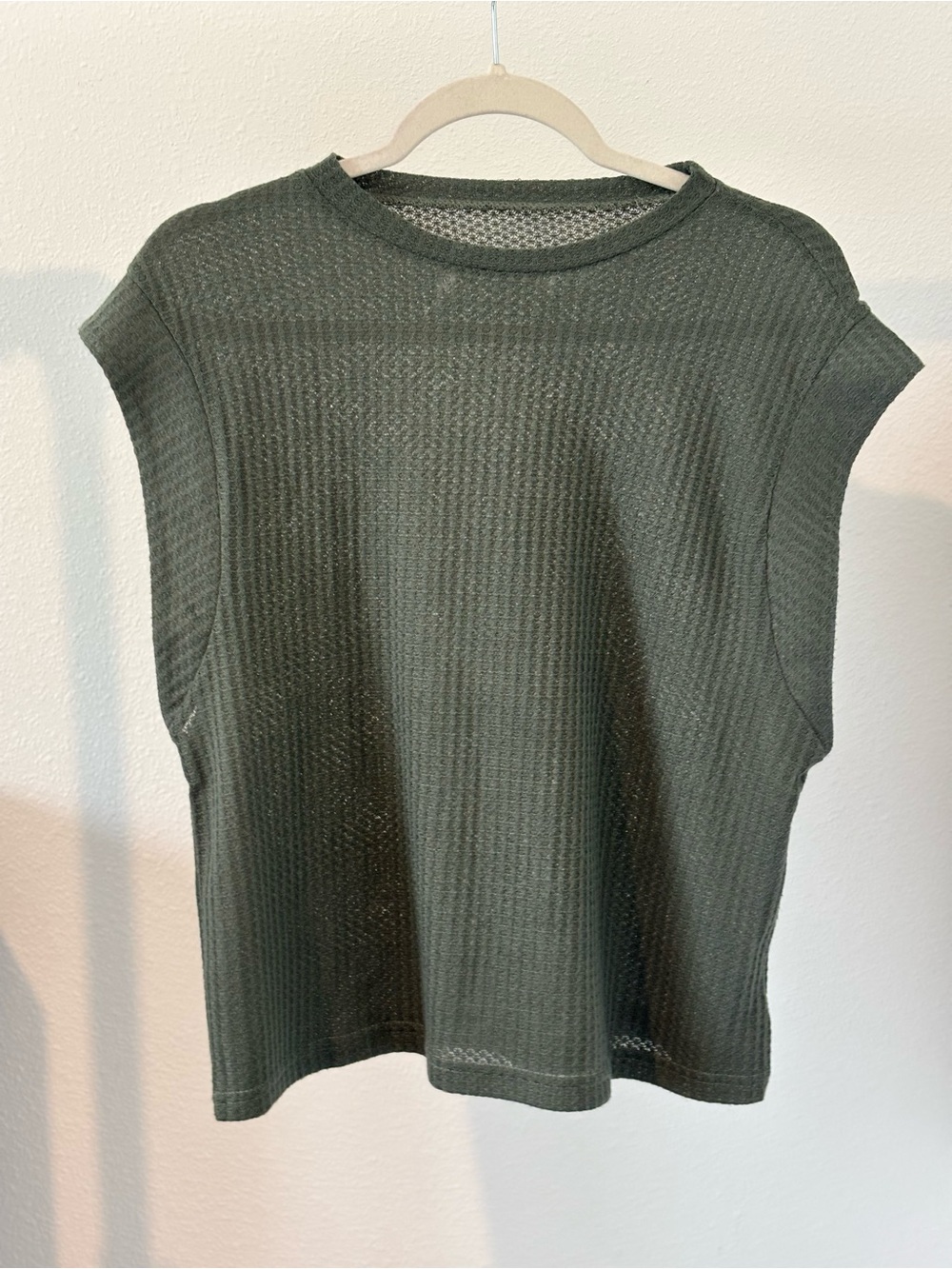 SHEIN Olive Green Ribbed Sleeveless Knit Tank